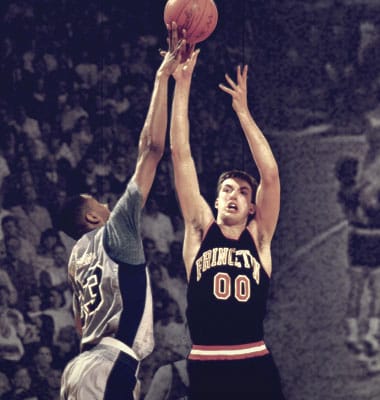Princeton’s near-upset of Georgetown in a 1989 first-round game made sure Cinderella would always get invited to the ball