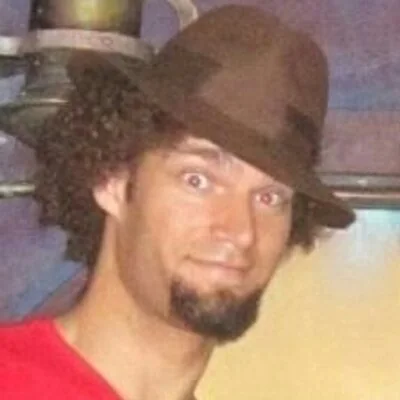 https://twitter.com/rolopez42